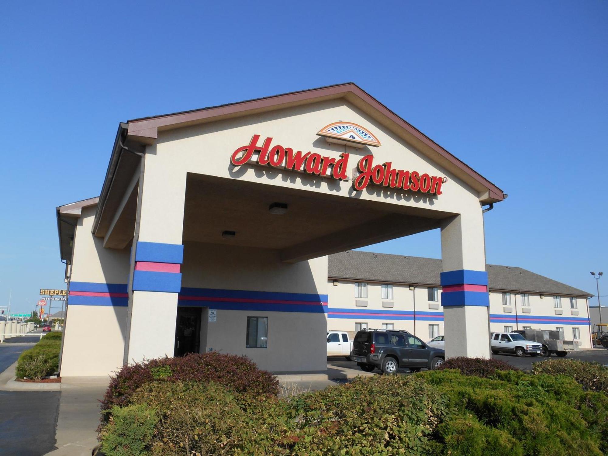 Howard Johnson By Wyndham Wichita Airport Exterior foto